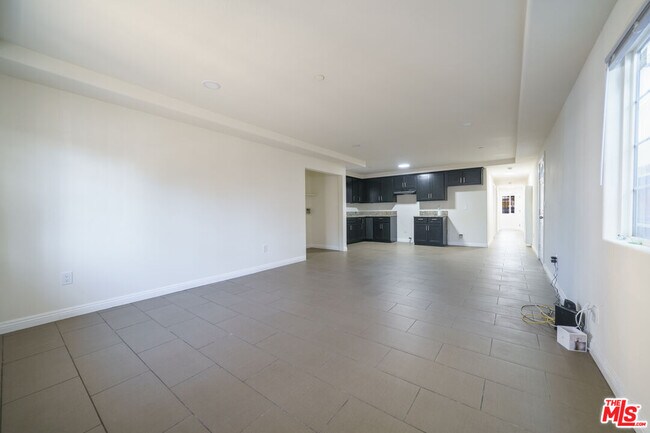 Foto del edificio - 10952 1/2 Wilmington Ave