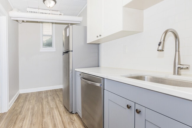 Building Photo - Furlow Apartments