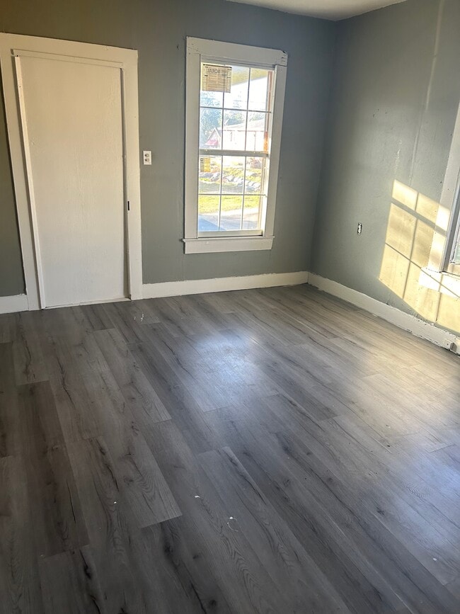 Photo - 2137 Kentucky St House