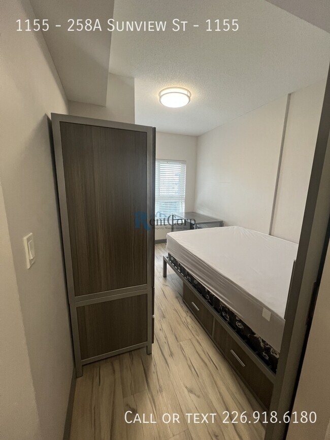 Photo du bâtiment - 258A-258A Sunview St