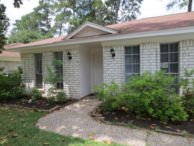Building Photo - 23123 Berry Pine- Ask about our NO SECURIT...
