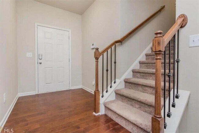 Foto del edificio - 3369 Castleberry Village Cir