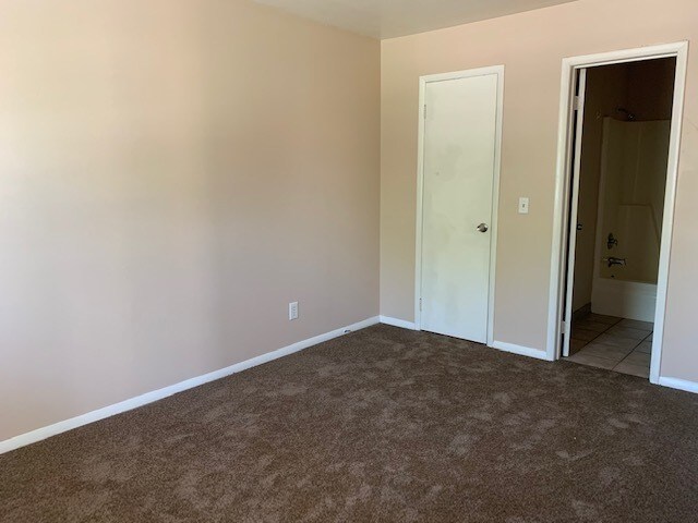 Foto del edificio - One Bedroom Apartment - ONLY A FEW LEFT!!