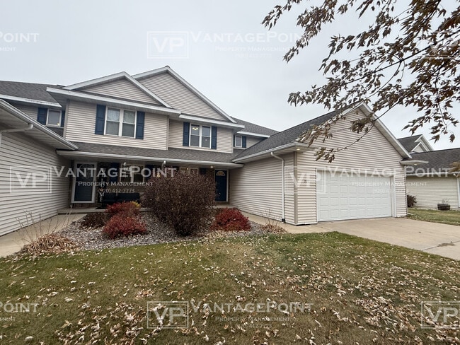 Building Photo - 2071 River Point Ct