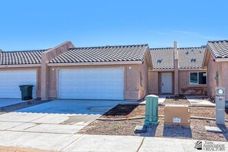 Building Photo - 7171 E 38th Ln