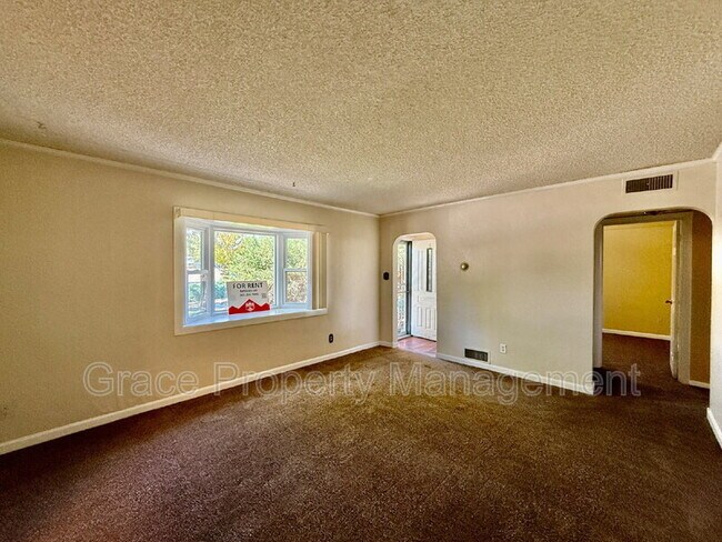 Building Photo - 9080 Russell Way