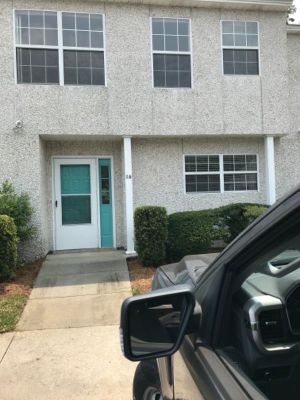 Building Photo - 1000 Mallery St Ext