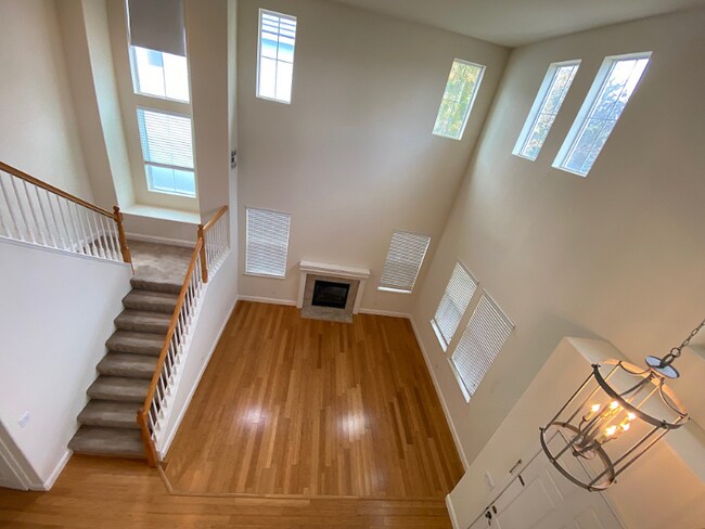 Building Photo - 1042 Tulloch Dr