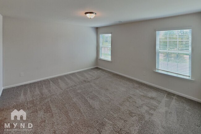 Building Photo - 2140 Redstone Dr