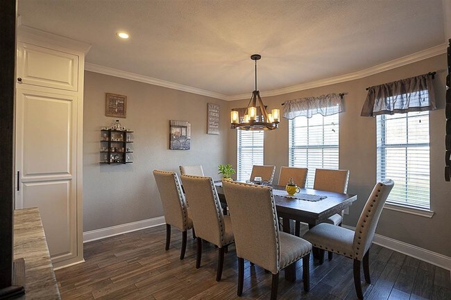 Foto del edificio - 1409 Elizabeth Stone Ln