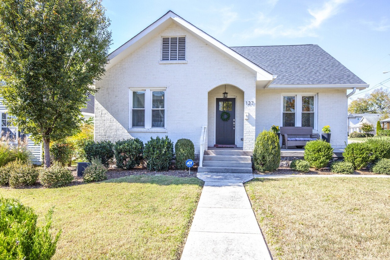 Primary Photo - 127 Rains Ave