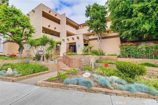 Foto del edificio - 2501 W Redondo Beach Blvd