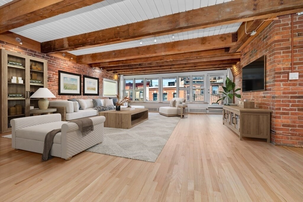 Foto principal - 130 Fulton St