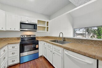 Building Photo - 3126 Windchase Blvd