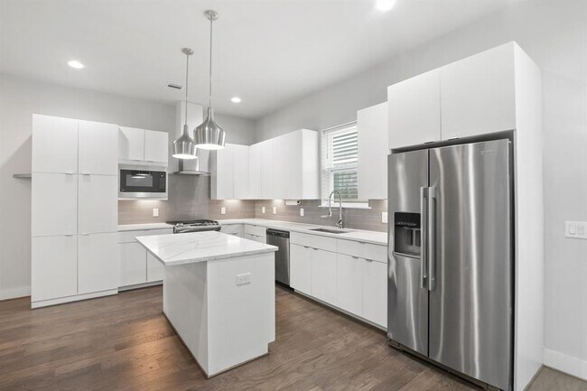 Foto del edificio - 2517 Hollister Rd