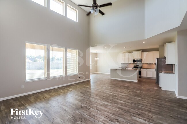 Foto del edificio - 28008 Langsdale Ct
