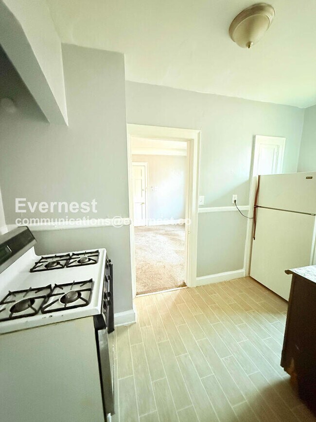 Foto del edificio - 4066 Tyler St