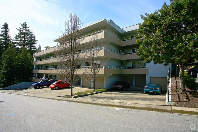 Building Photo - Ross Apartments