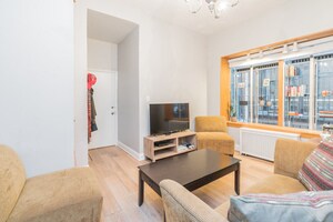 Foto del edificio - 65 E Cedar St