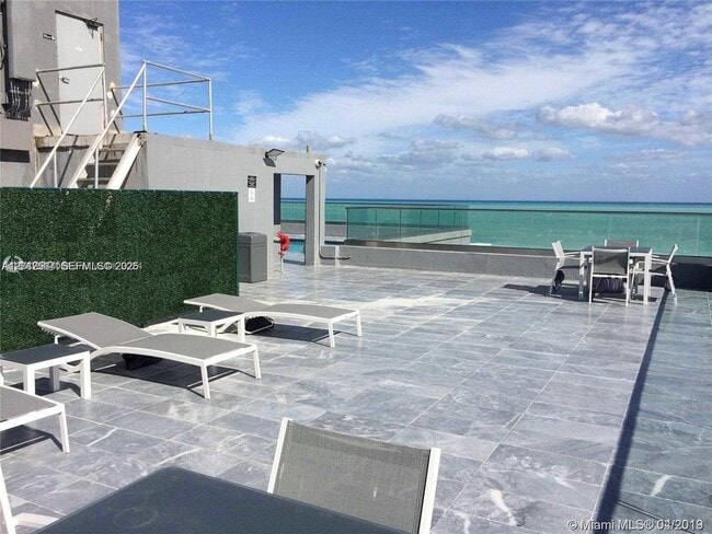 Foto del edificio - 1255 Collins Ave