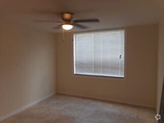Building Photo - 1260 Wildwood Lakes Blvd