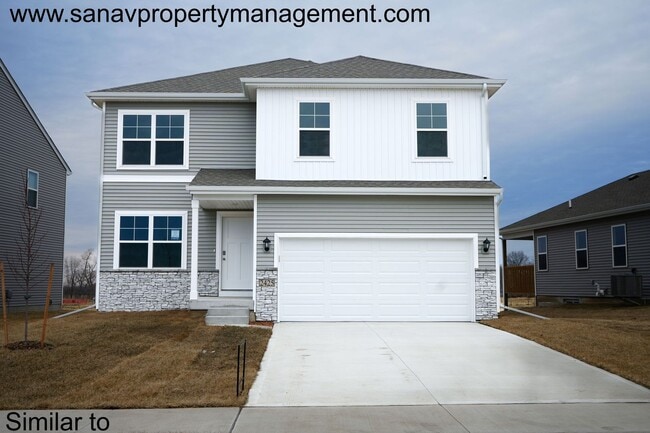 Building Photo - 2425 SE Fox Valley Dr