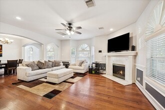 Building Photo - 6426 E Linpar Ct