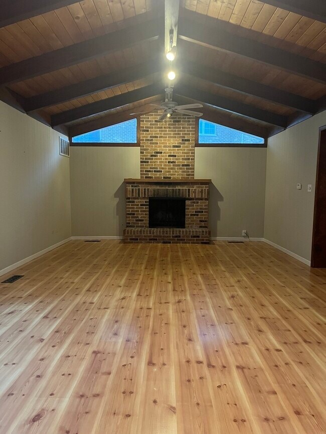 Foto del edificio - 5611 S Quincy St