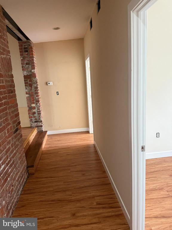 Foto del edificio - 550 N 52nd St