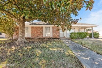 Building Photo - 313 Wallingsford Cir