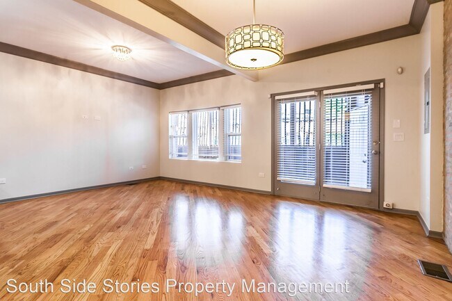 Building Photo - 4240 S Calumet Ave