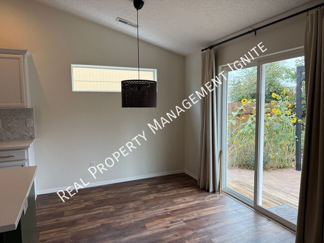 Foto del edificio - 222 Southwest 33rd Drive