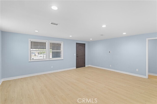 Foto del edificio - 8996 Newport Ave