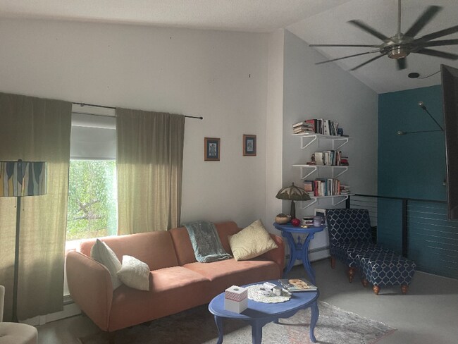 Foto del edificio - 2220 N Star St