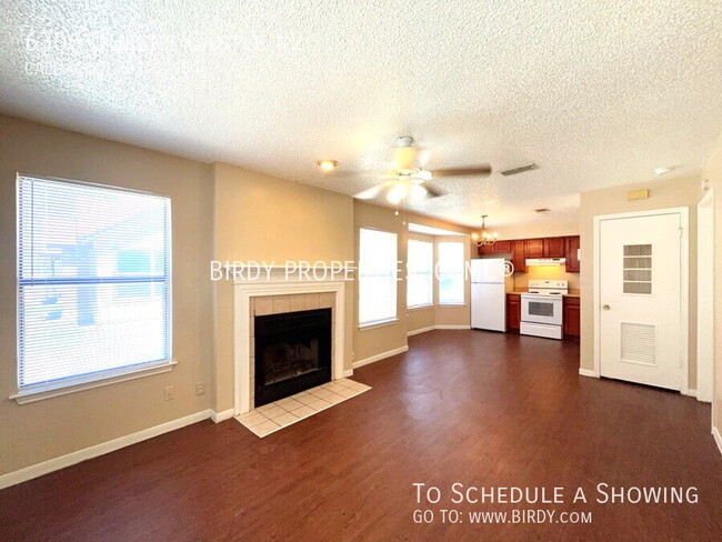 Building Photo - Charming 1-Bedroom Multiplex in San Antoni...