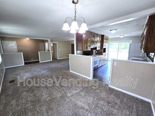 Foto del edificio - 6204 Trailhead Cir