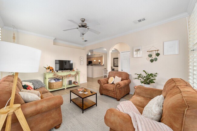 Building Photo - Campus View 1257 #109