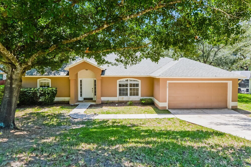 Primary Photo - 1320 Rain Forest Ln