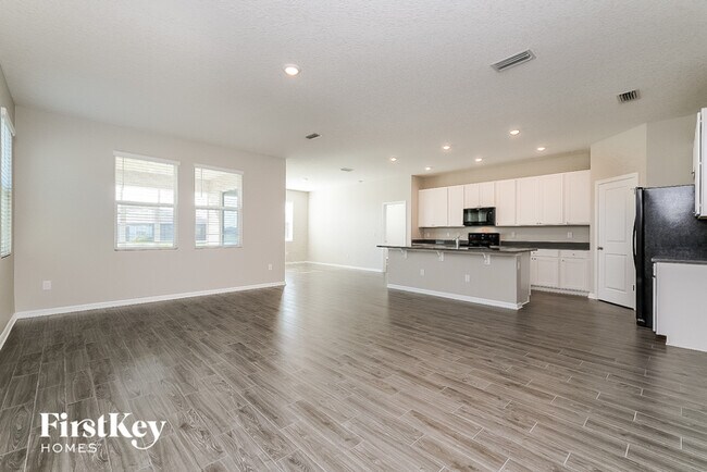 Foto del edificio - 11811 Cara Field Ave