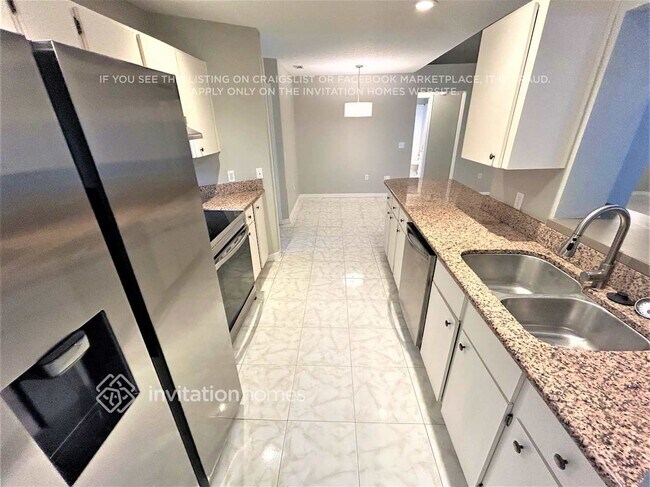 Foto del edificio - 3035 Weston Pl