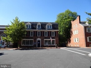 Building Photo - 222 Delaware St
