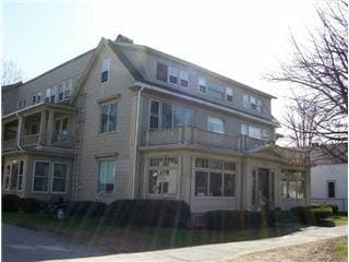 Building Photo - 58 Winthrop St
