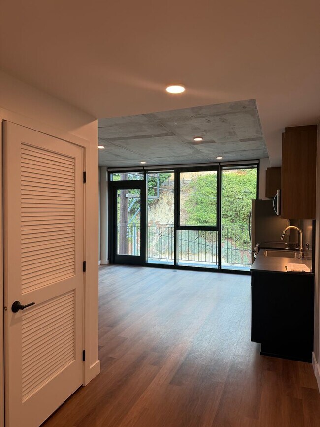 Interior Photo - Rainford Apartments