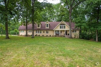 Building Photo - 629 Brook Hollow Rd