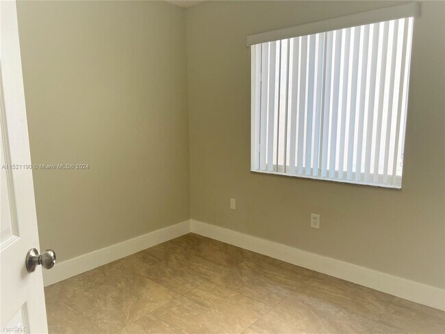 Foto del edificio - 3 br, 2 bath House - 14136 SW 149th Pl