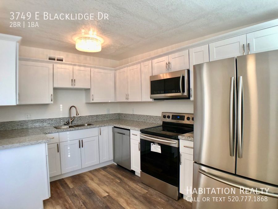 Foto principal - Beautifully renovated 2bd/1bath in Central...