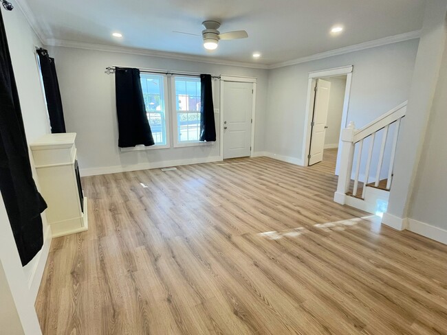 Photo - 1623 Dunbar St House