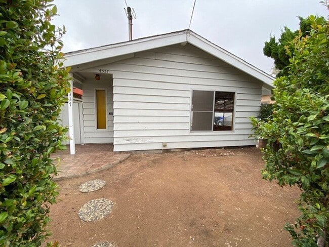 Building Photo - 4337-4337 Proctor Pl