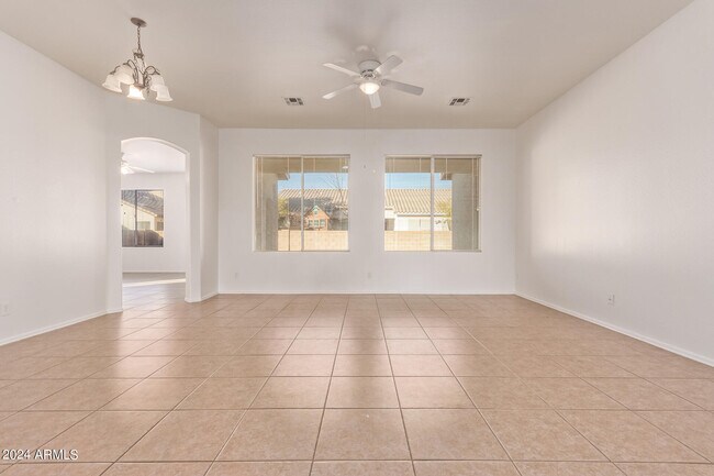 Building Photo - 3334 W Latona Rd