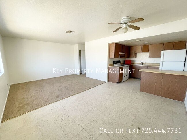 Building Photo - 1 BEDROOM 1 BATH CONDO NEAR NELLIS